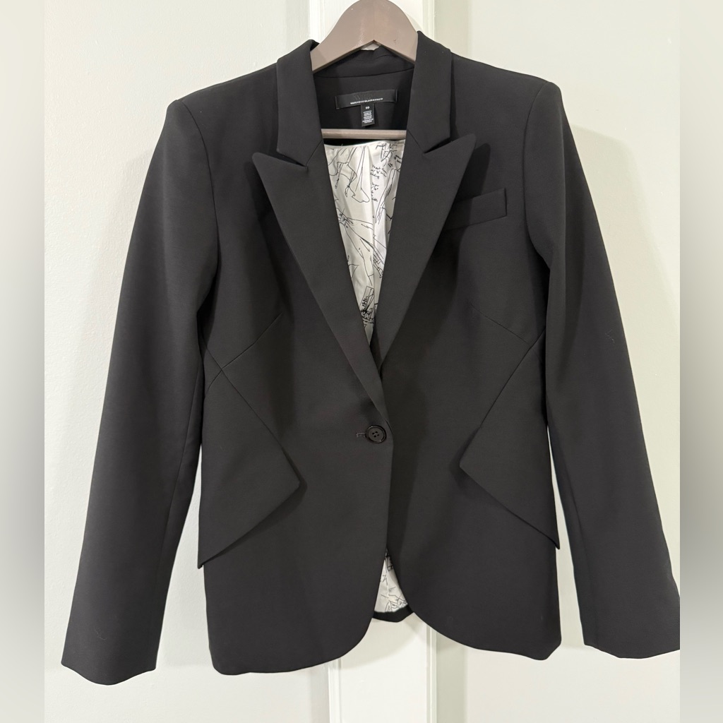 Whbm Editor Blazer In Size 10